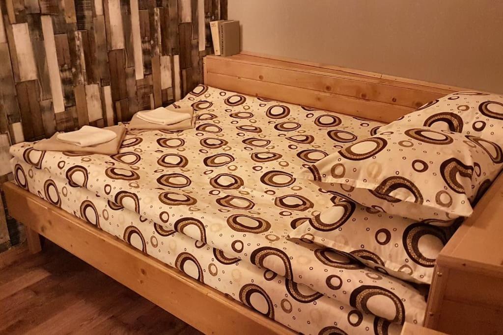 Duvaro Guesthouse Raduil Bagian luar foto