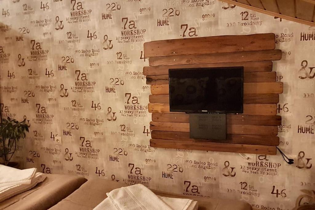 Duvaro Guesthouse Raduil Bagian luar foto