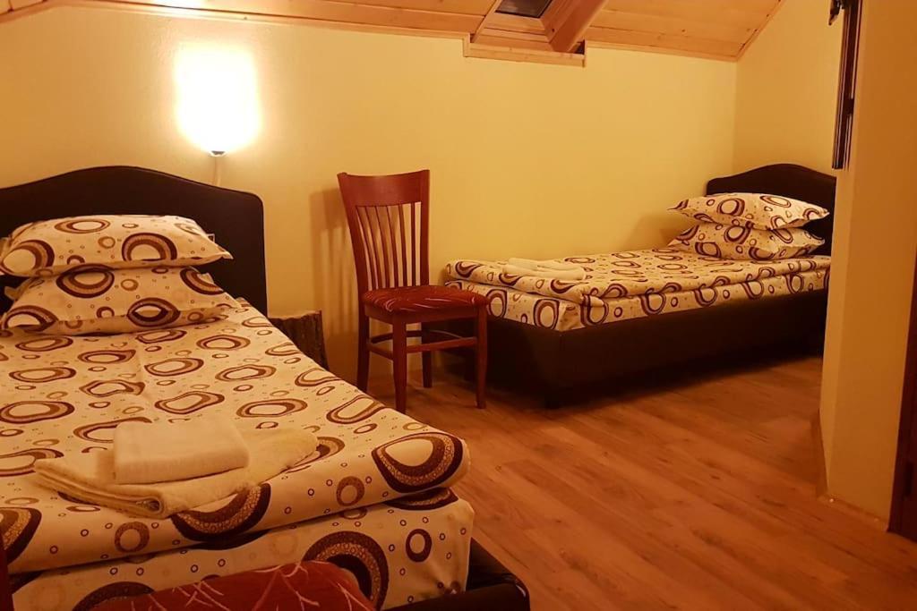Duvaro Guesthouse Raduil Bagian luar foto