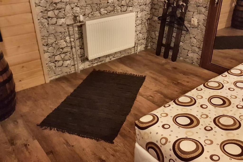 Duvaro Guesthouse Raduil Bagian luar foto