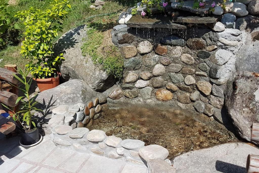 Duvaro Guesthouse Raduil Bagian luar foto