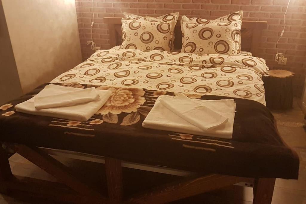 Duvaro Guesthouse Raduil Bagian luar foto